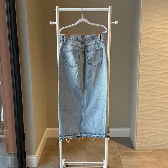 Zara Light Blue Denim Skirt - Picture 4 of 5